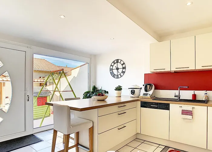 Privee - La Jade Коломье